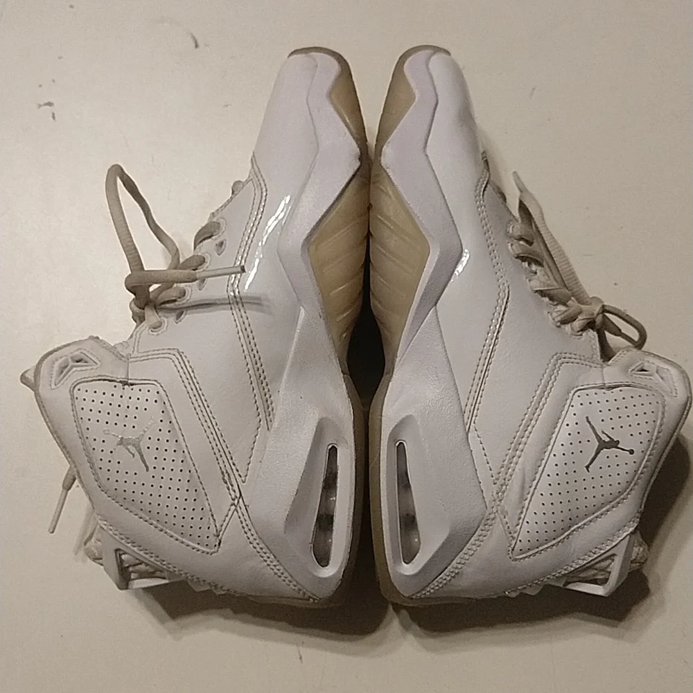 Jordan Shoes - Picture 4 of 6